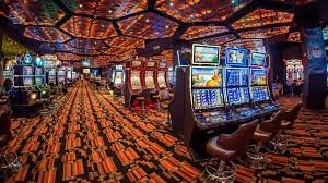 Tim keamanan teknologi mpotower yang menjaga integritas dan proteksi data pengguna